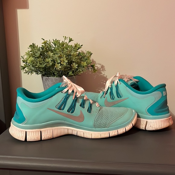 RARE Limited edition, Nike free 5.0 We run DC 2013 Tiffany blue, women’s size 6 - Picture 8 of 10
